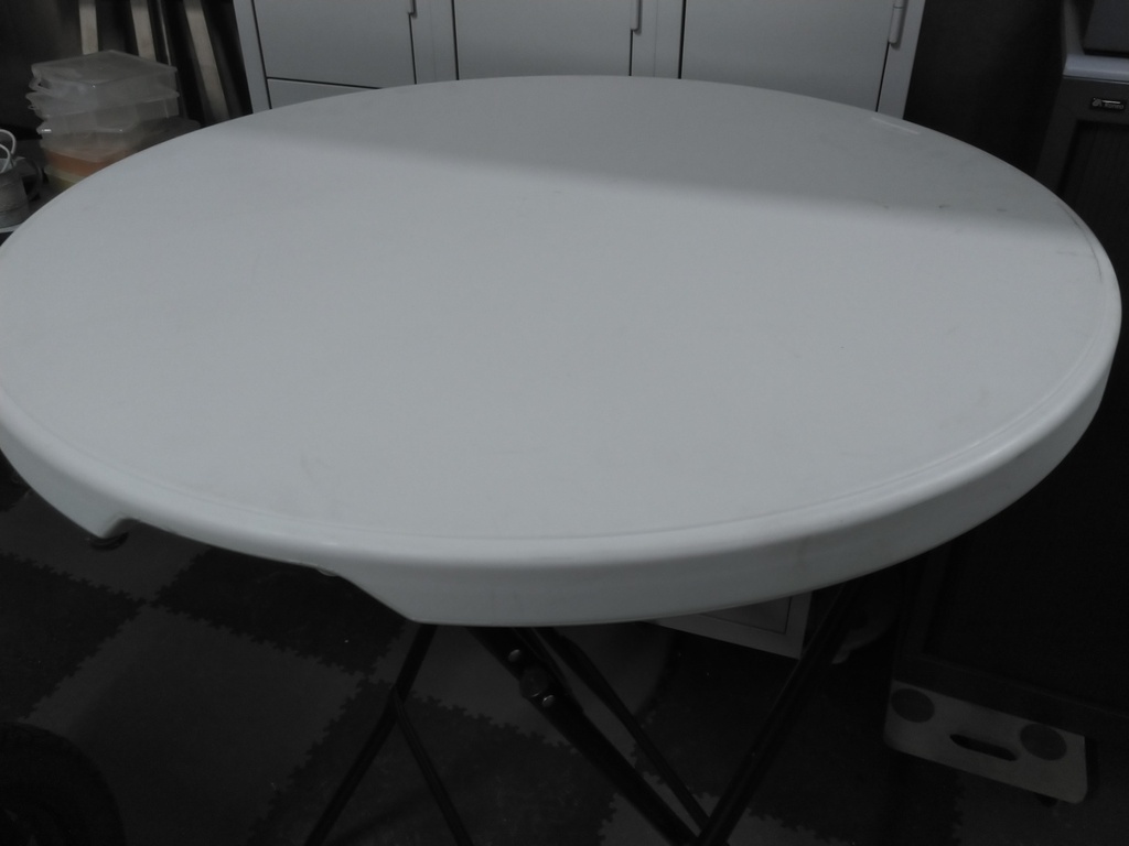 Mange Debout Pliant Ø 80 Cm - Table de jardin BUT