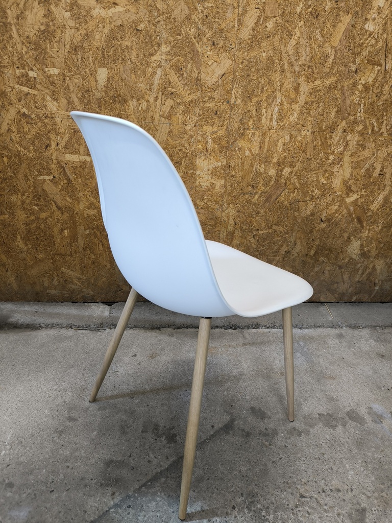 Chaise coque design blanche
