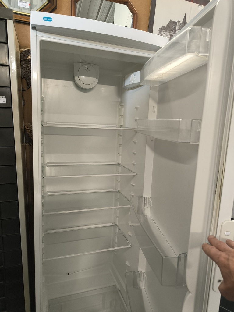Réfrigérateur Faure FRA40402WA