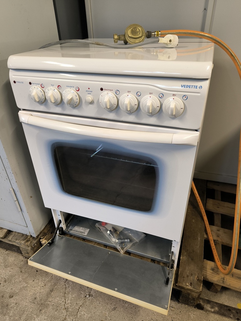 Cuisinière Vedette Tbé