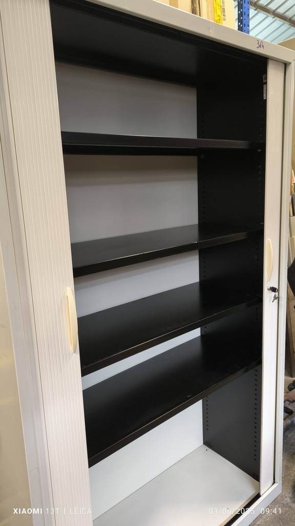 Armoire métallique 364 à rideaux