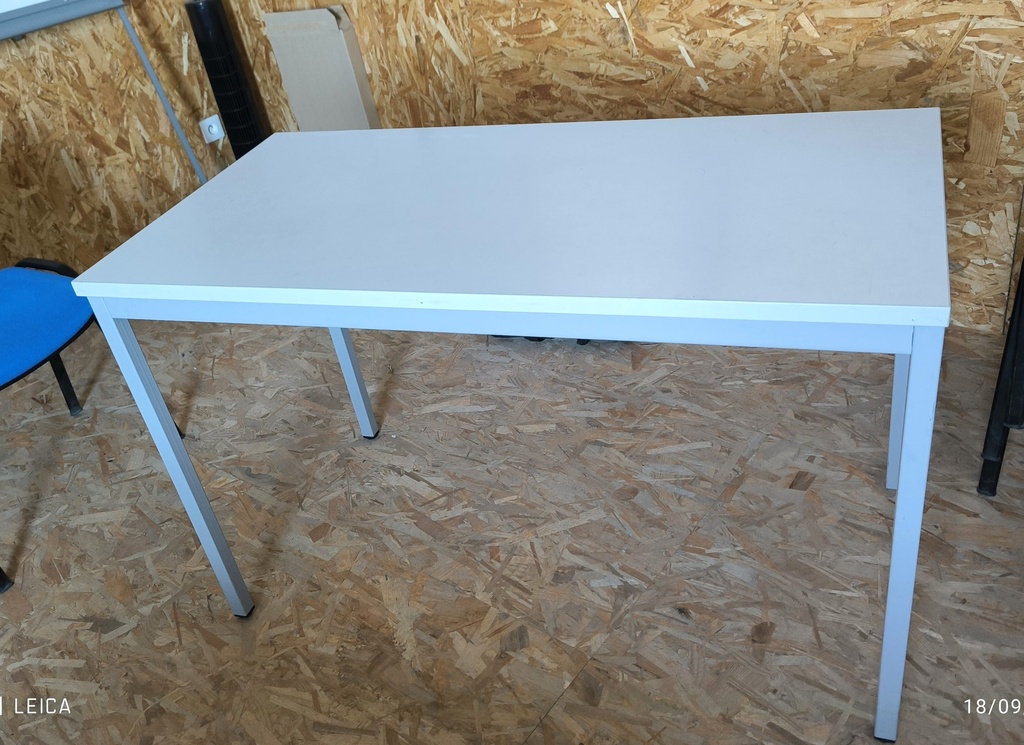 Table de réunion
