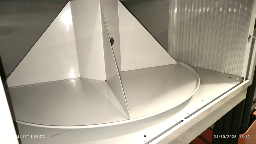 Armoire plateau tournant 400 à rideaux