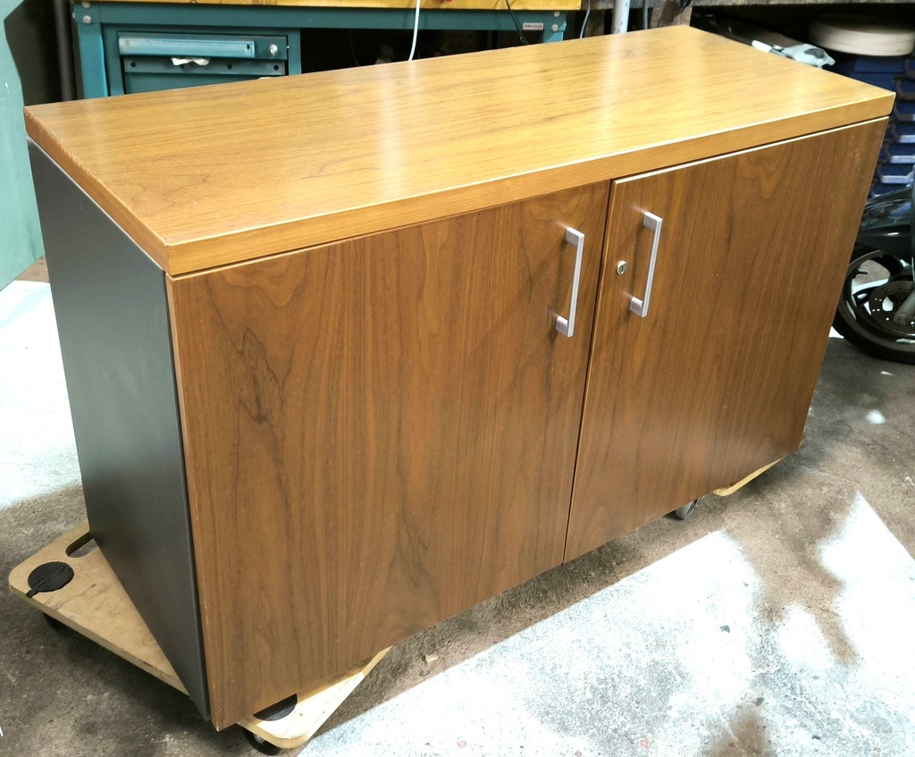 Armoire bois basse 2 portes