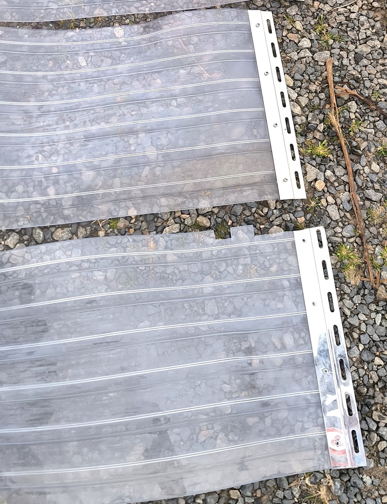 Rideaux à laniéres