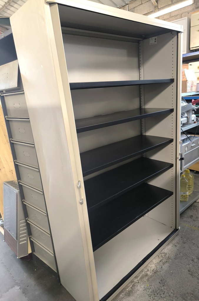 Armoire métallique 434 à rideaux