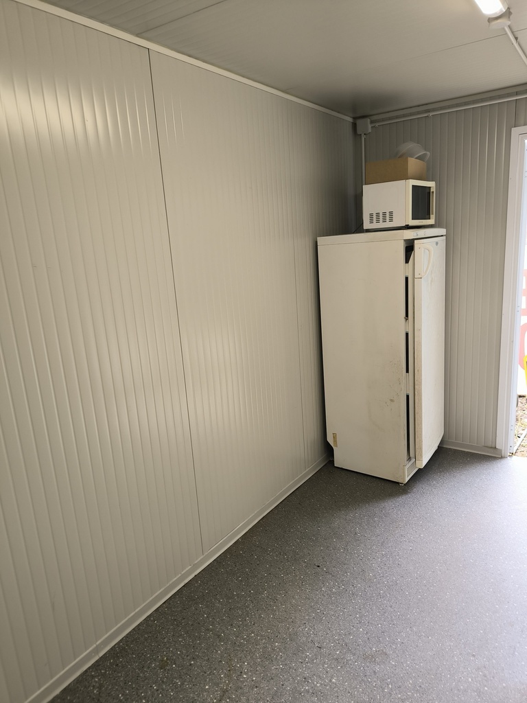 Bungalow sanitaire 6x2.5m 2022