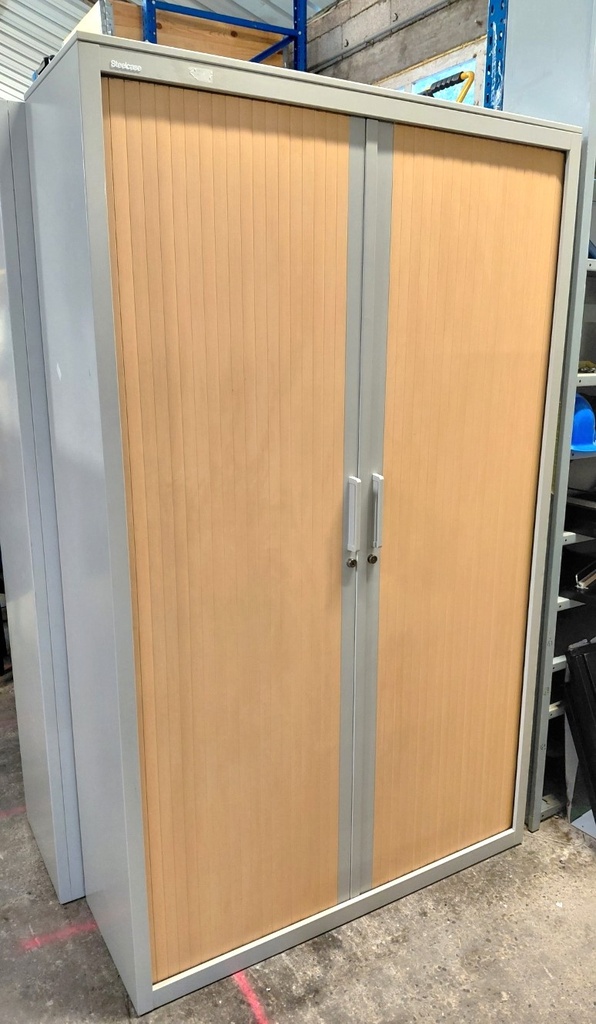 Armoire vestiaires 449 à rideaux