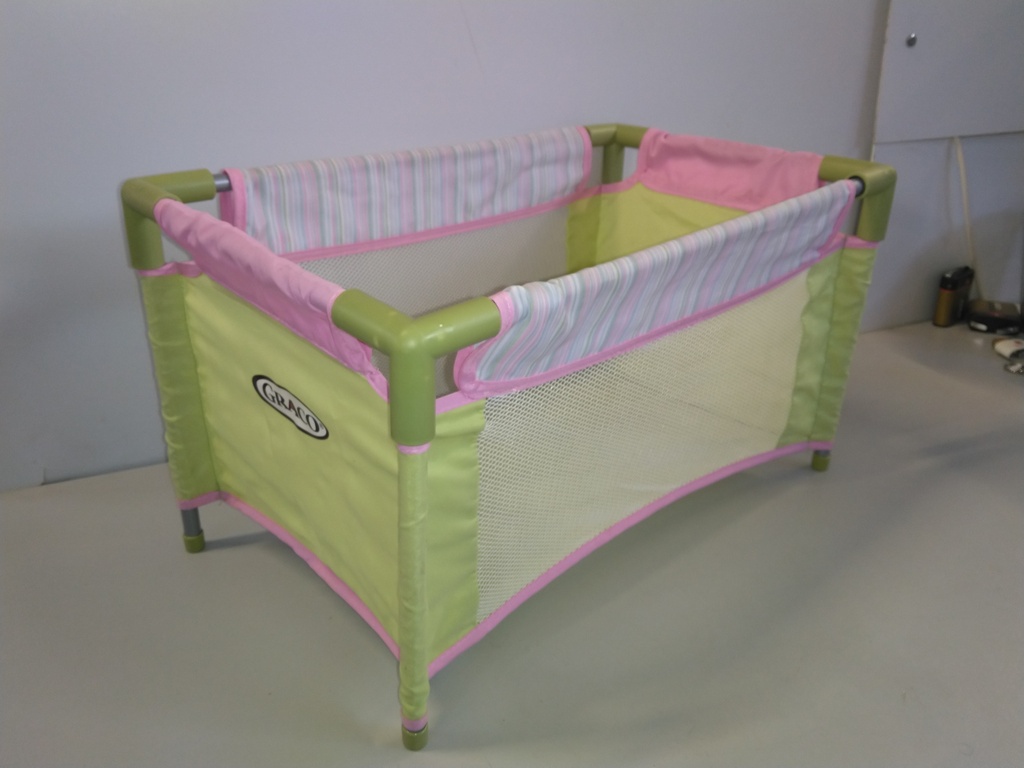 Lit pliant jouet enfant Graco