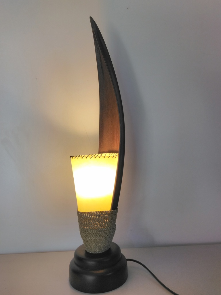 Lampe feuille sur pied