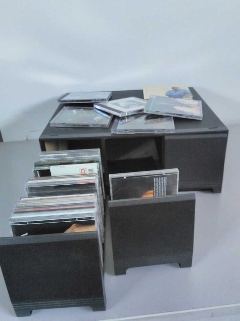 CD boîte de 20x66cm et 30 unités