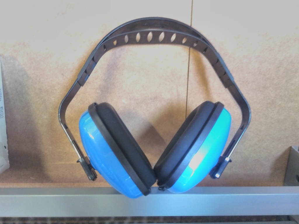 Casque anti bruit bleu