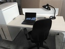 Bureau avec meuble attenant