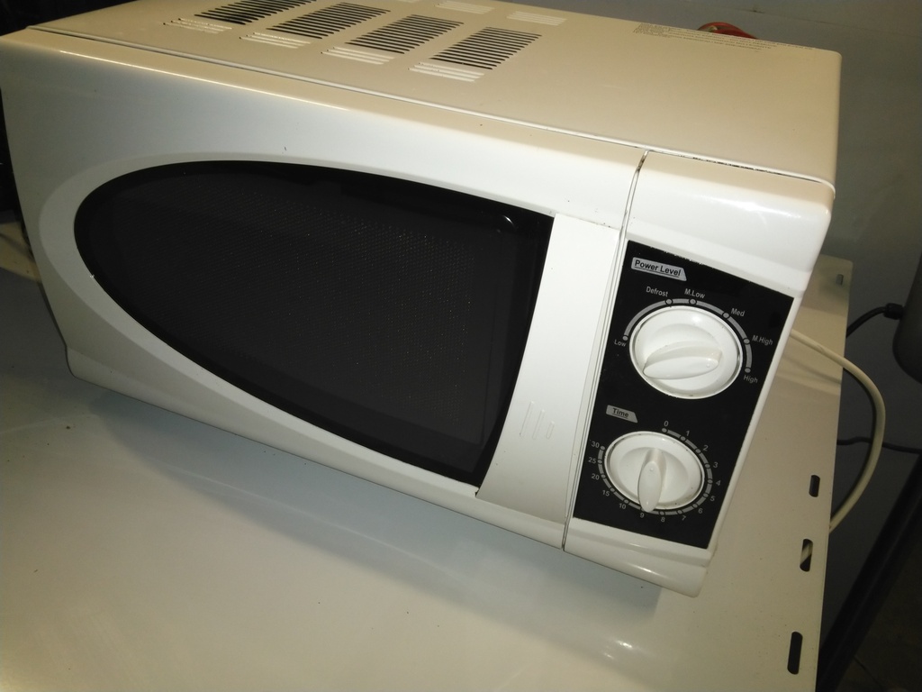 Micro onde Carrefour 1200w