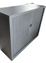 Armoire basse 381 à rideaux