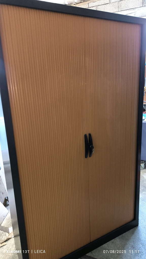 Armoire métallique 384 à rideaux