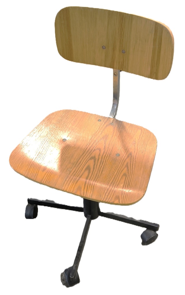 Fauteuil bois vintage sur roulettes