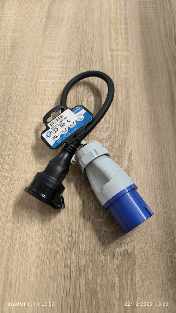 Prise adaptateur camping 220v neuve