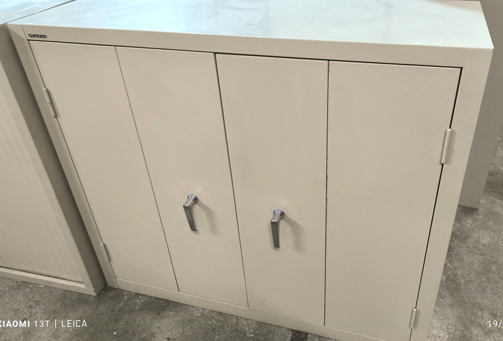 Armoire basse 418  2 portes KZ
