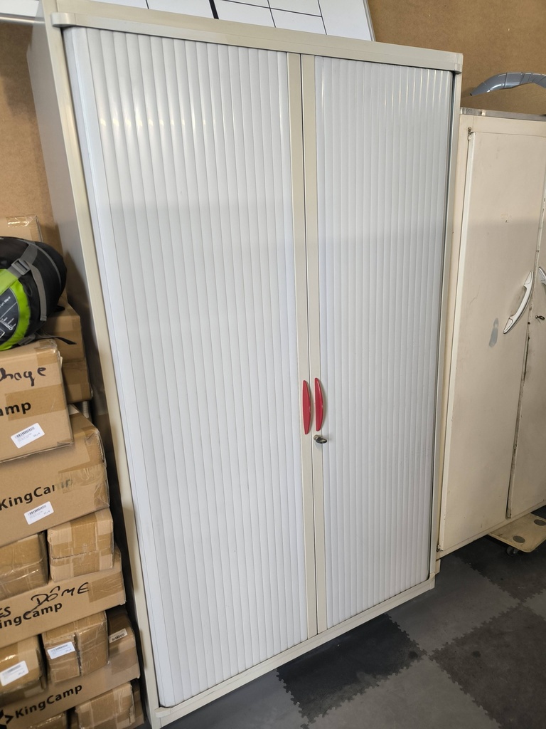 Armoire métallique 433 à rideaux