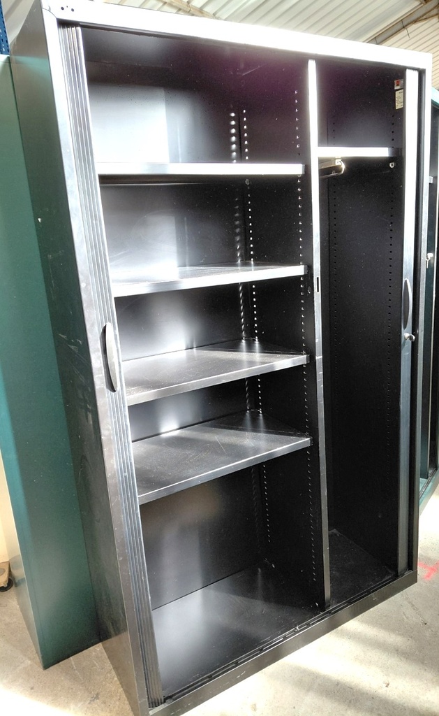 Armoire vestiaires 442 à rideaux