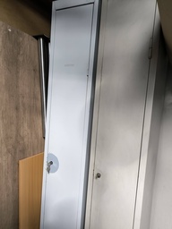 [R1Y1] Vestiaire V36 1 portes