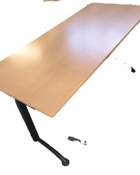 [R1A3Z20] Table de rectangulaire