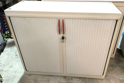 [Z3Z4] Armoire basse 416 à rideaux